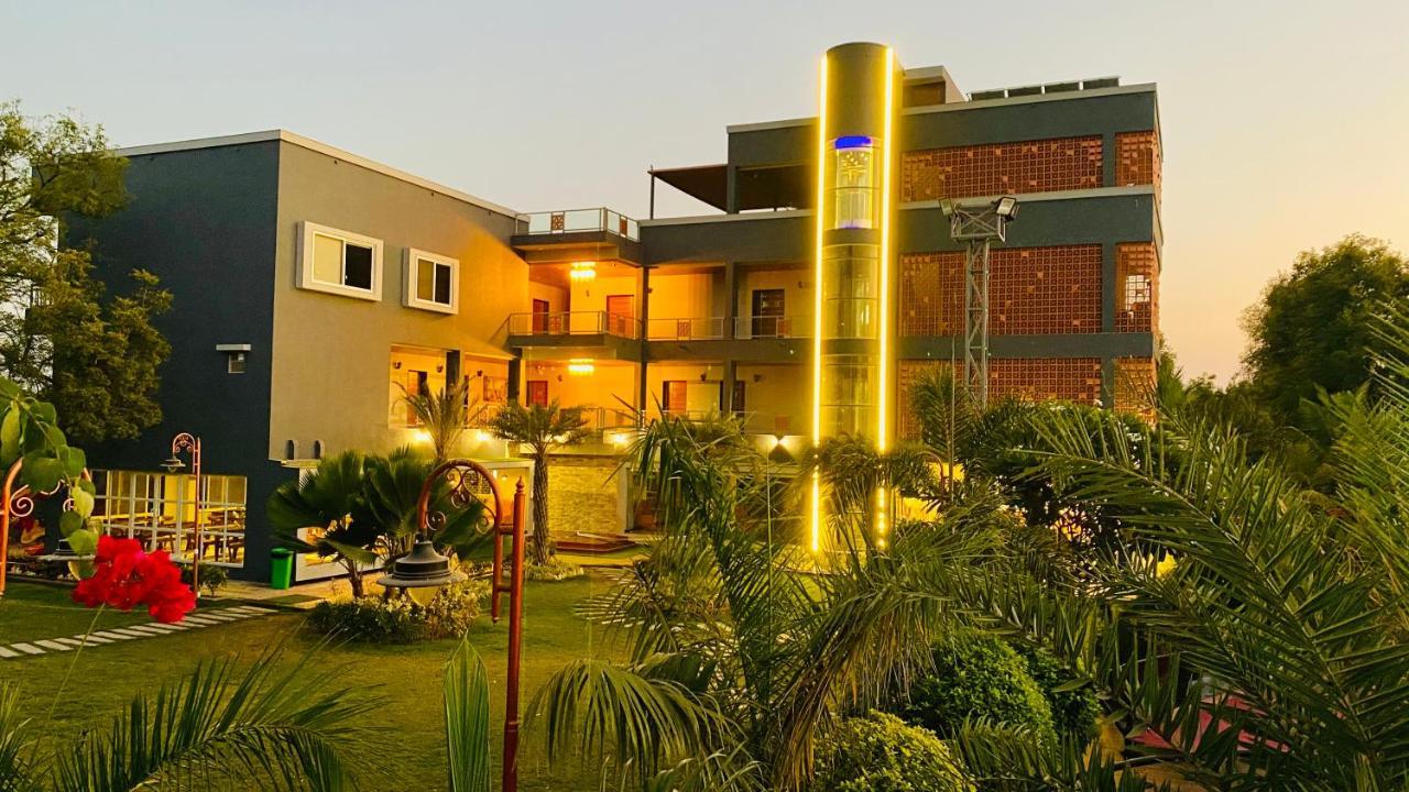 Krishna Riverside Resort Vasad Exterior photo