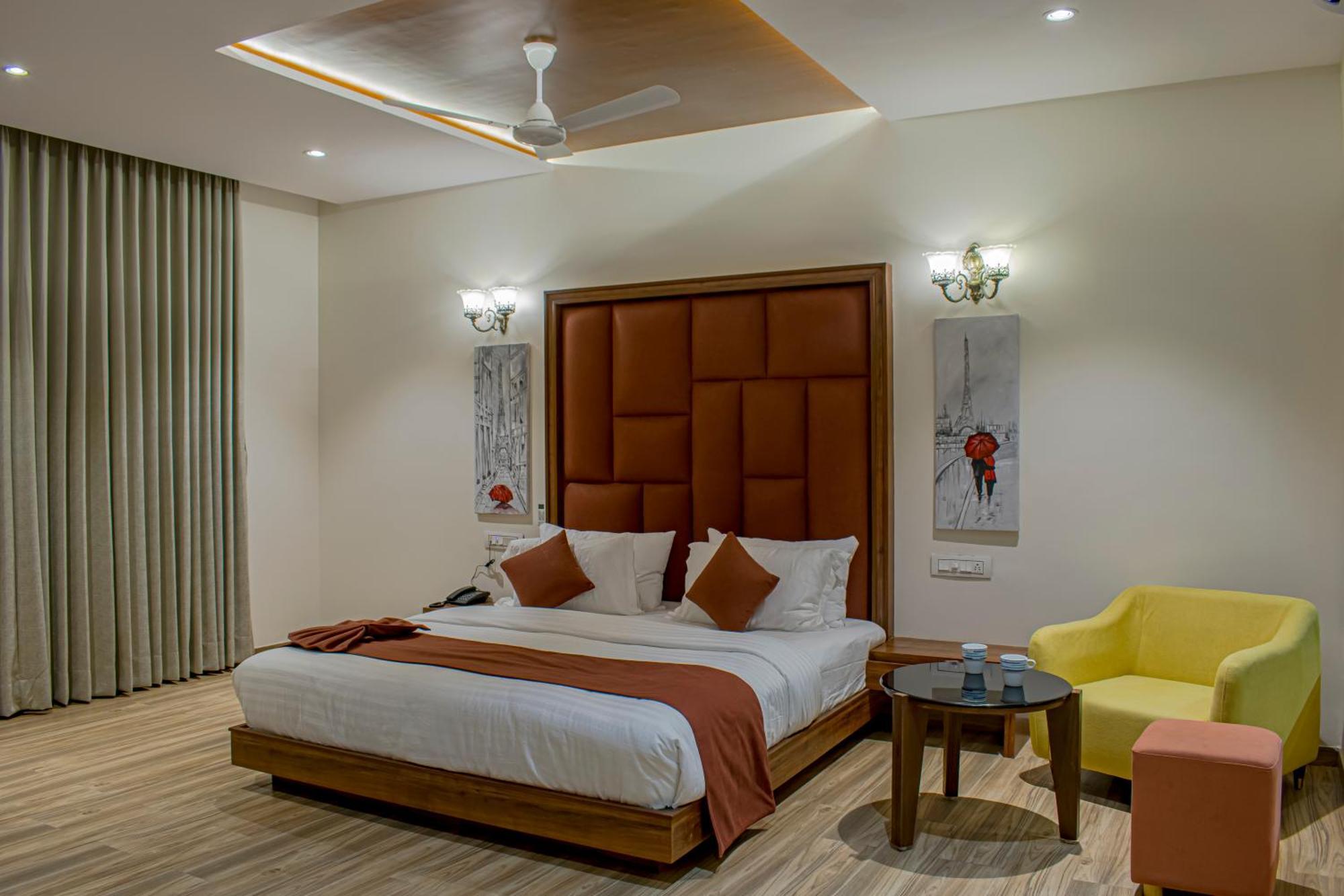 Krishna Riverside Resort Vasad Exterior photo