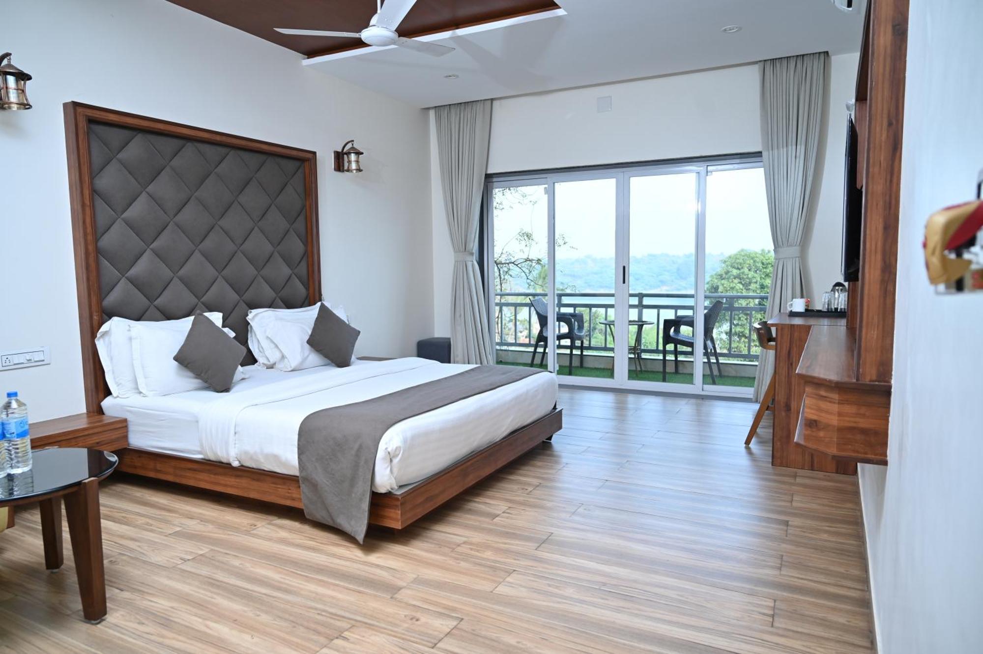 Krishna Riverside Resort Vasad Exterior photo